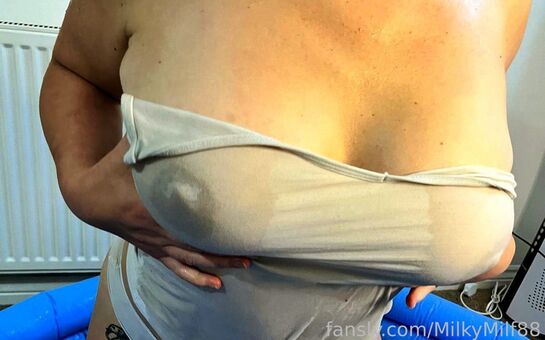 MilkyMilf88