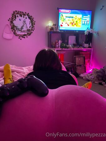 millypezza Nude Leaks OnlyFans Photo 19