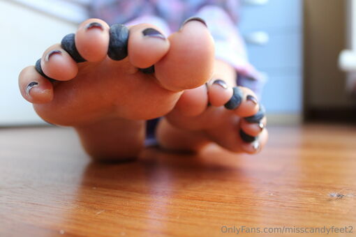 misscandyfeet2