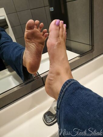 missfeetstinkvip