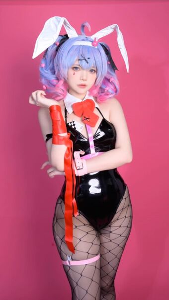 Miu-cosplayer