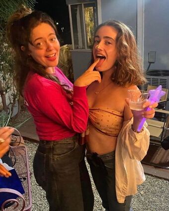 Molly Gordon