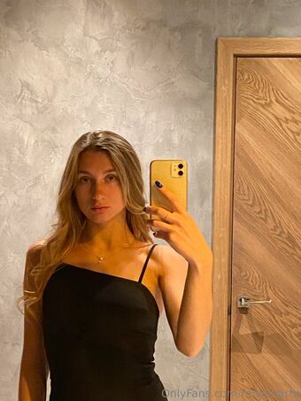 mollyhartx