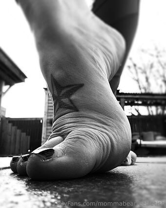mommabearfeetfetish