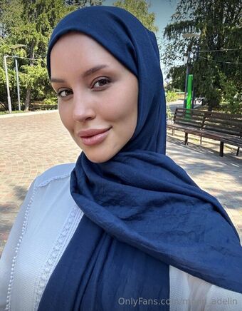 moon_adelin