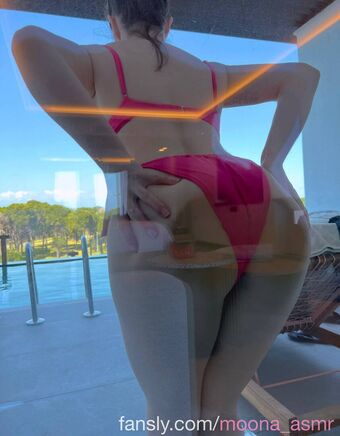 Moona ASMR