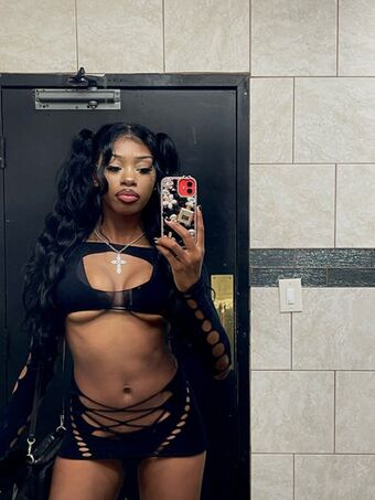 Moonishmia Nude Leaks OnlyFans Photo 36