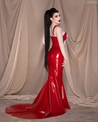 Morgana Threnody in Velvet