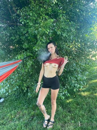 morticia Nude Leaks OnlyFans Photo 36