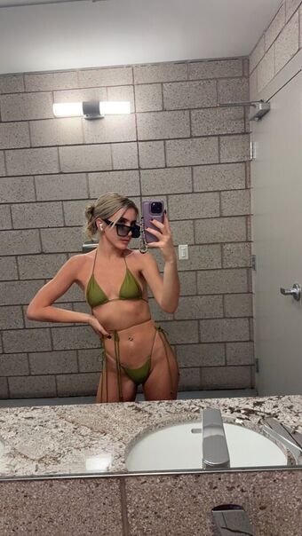 movementswithmolly Nude Leaks OnlyFans Photo 30