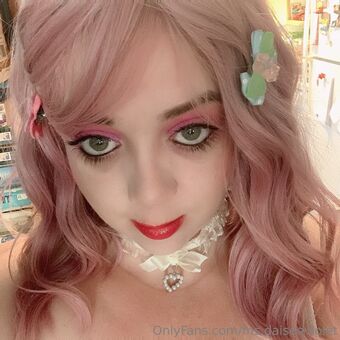 ms.daiseeviolet