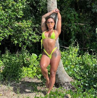 Mylla Ribeiro Nude Leaks OnlyFans Photo 10