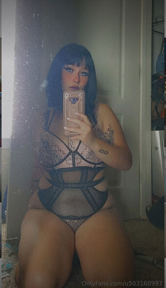 mysticaldesire.s Nude Leaks OnlyFans Photo 28