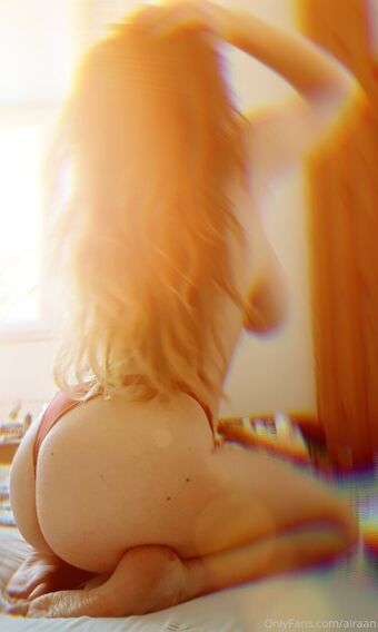 nairaaa Nude Leaks OnlyFans Photo 8