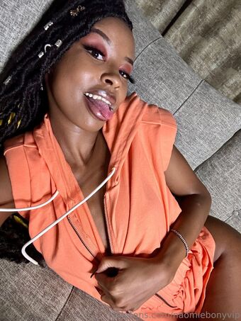 naomiebonyvip