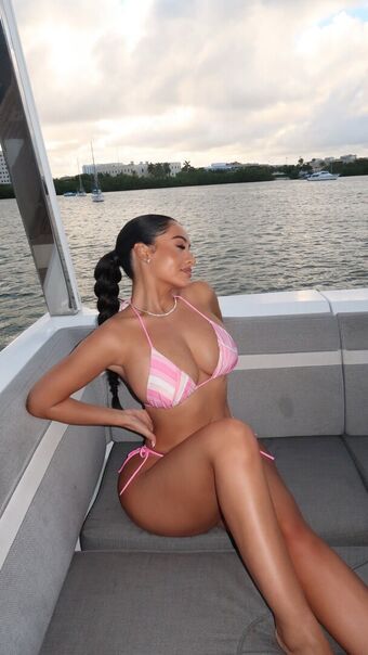 Nashali Blu Nude Leaks OnlyFans Photo 9