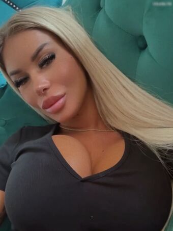 Natalia Pinter Nude Leaks OnlyFans Photo 5