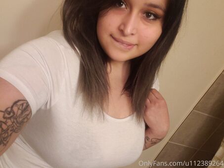 nena224 Nude Leaks OnlyFans Photo 1