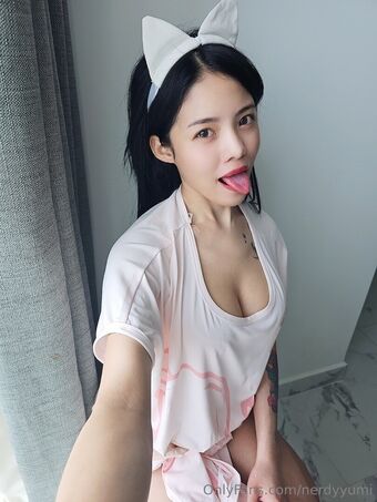 nerdyyumi