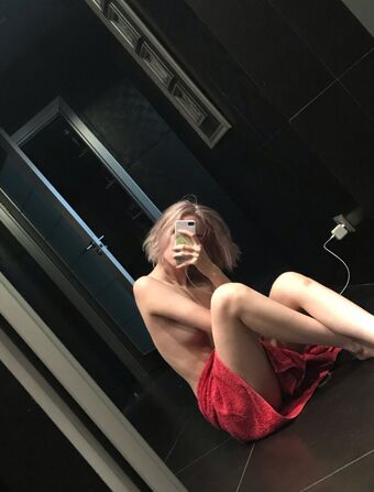 Newfaceinhell Nude Leaks OnlyFans Photo 2