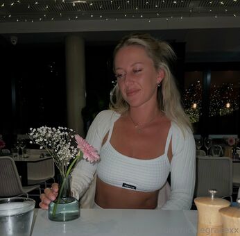 Nicole Grace Nude Leaks OnlyFans Photo 92