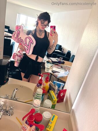 nicolenyte