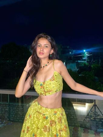 Niki Lalwani Nude Leaks OnlyFans Photo 32