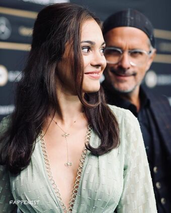 Nilam Farooq Nude Leaks OnlyFans Photo 27