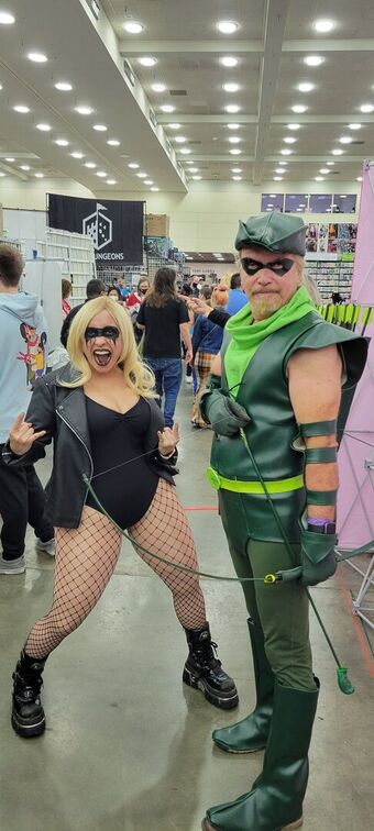 Nina Osegueda, QueenHell