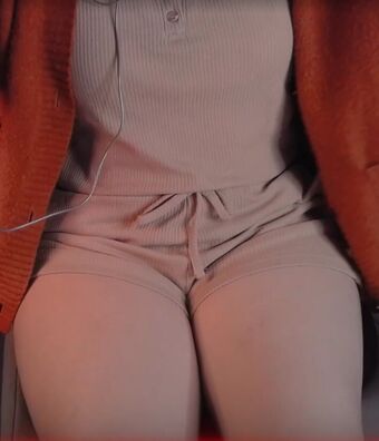 Nixi Asmr Nude Leaks OnlyFans Photo 4