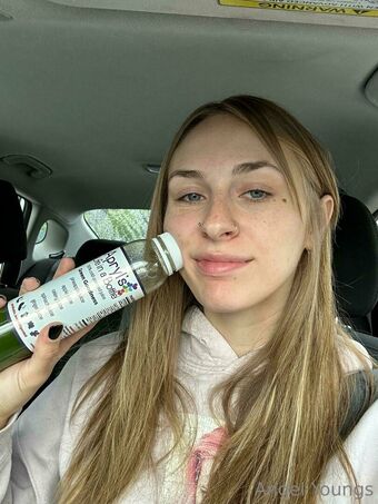 No Makeup Nude Leaks OnlyFans Photo 13