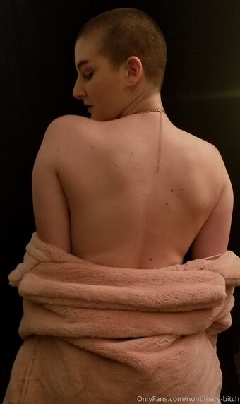 nonbinary-bitch Nude Leaks OnlyFans Photo 14