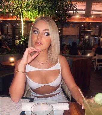 Nuki Van Lent Nude Leaks OnlyFans Photo 24