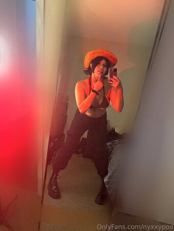 nyxxypoo