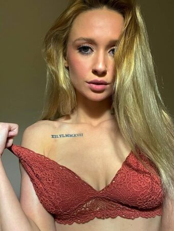 obey.genevieve Nude Leaks OnlyFans Photo 6