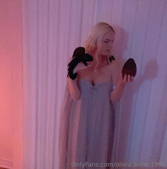 Olivia Anne 1990