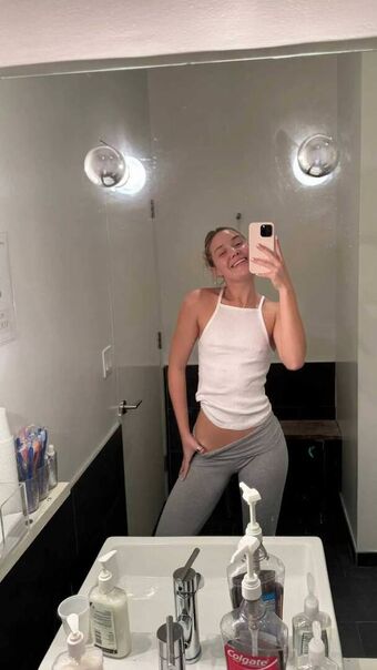 Olivia Ponton Nude Leaks OnlyFans Photo 321