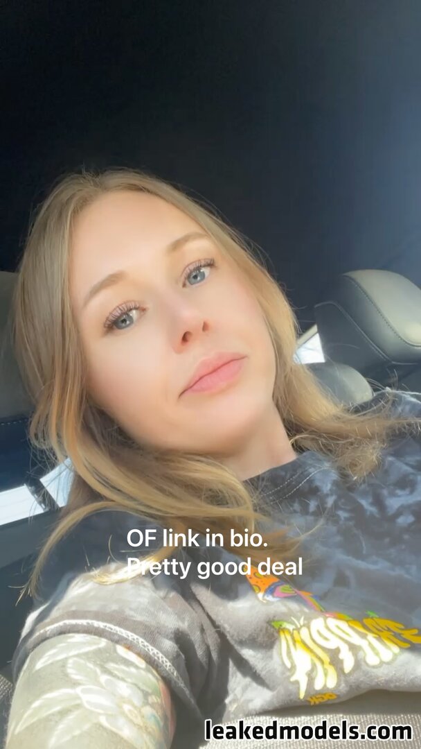 oopsiedaisybee Photo #3