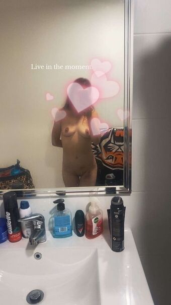 Orange Nude Leaks OnlyFans Photo 26