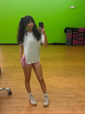 Over.taaa Nude Leaks OnlyFans Photo 32