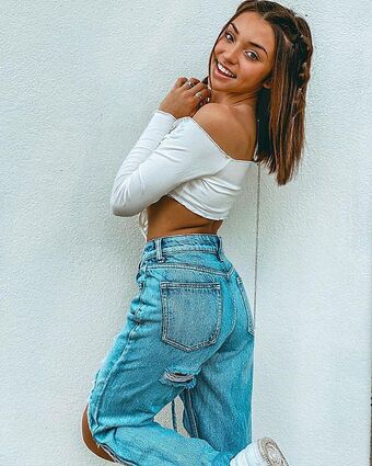 Penelope East Chexit