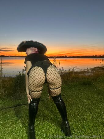 petitegoddessj Nude Leaks OnlyFans Photo 11