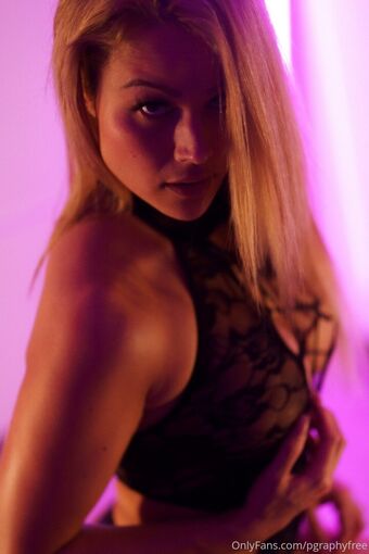 pgraphyfree Nude Leaks OnlyFans Photo 35
