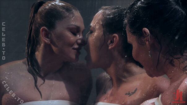 Phoenix Marie Nude Leaks OnlyFans Photo 695