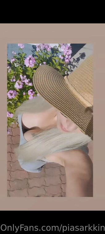 piasarkkinen Nude Leaks OnlyFans Photo 29