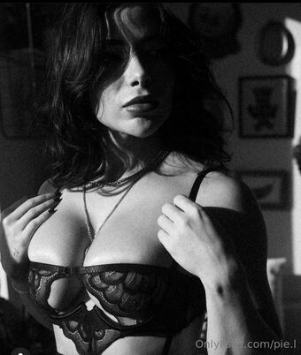 Pietra Luccas Nude Leaks OnlyFans Photo 70