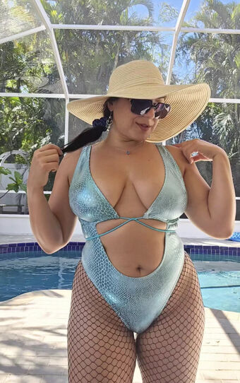 Pineapple Hoops Nude Leaks OnlyFans Photo 4