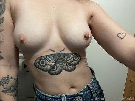 pinebebe Nude Leaks OnlyFans Photo 32