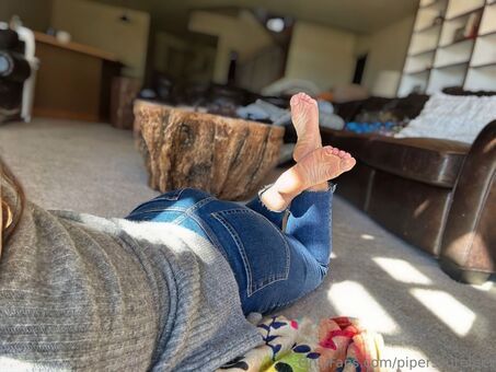 piperscutefeet Nude Leaks OnlyFans Photo 49