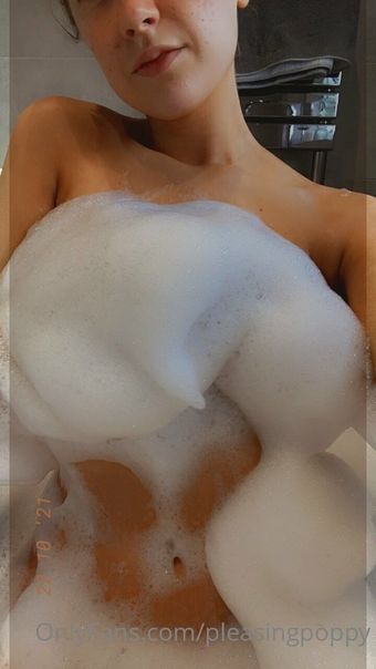 pleasingpoppy Nude Leaks OnlyFans Photo 10